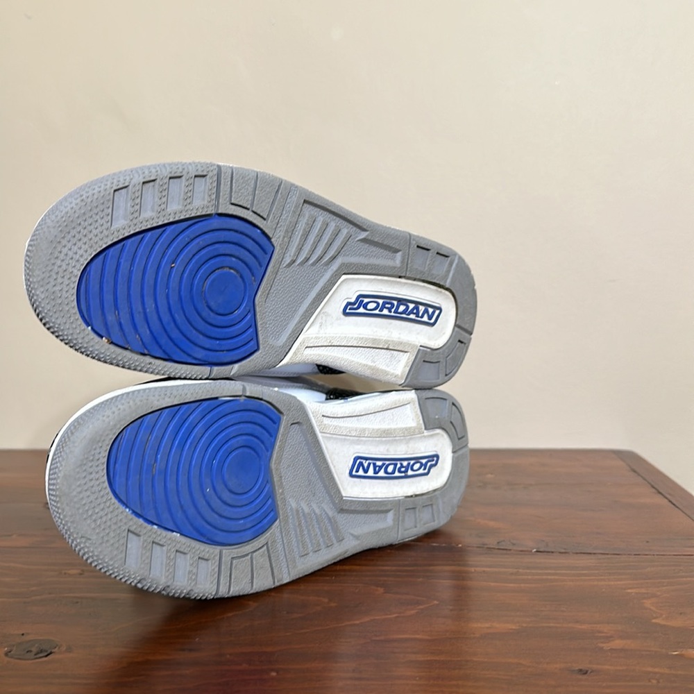 Jordan 3 Blue Racer - Picture 7 of 9
